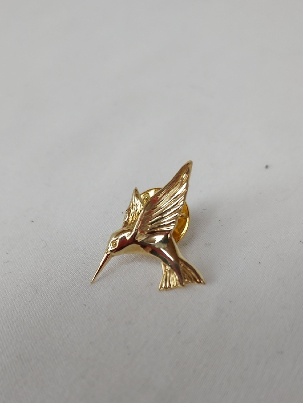 14 Karat Gold Hummingbird Pin
